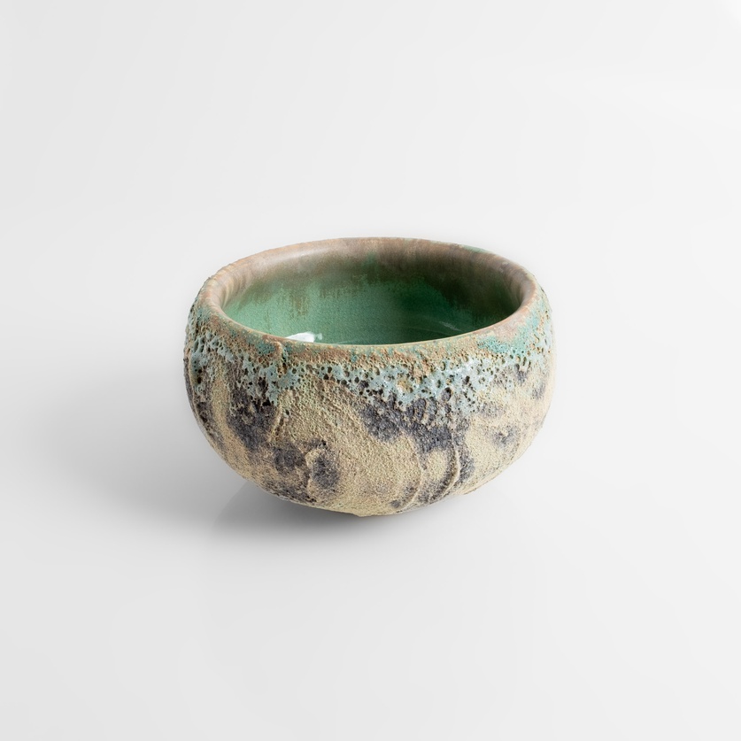 “Crater” bowl