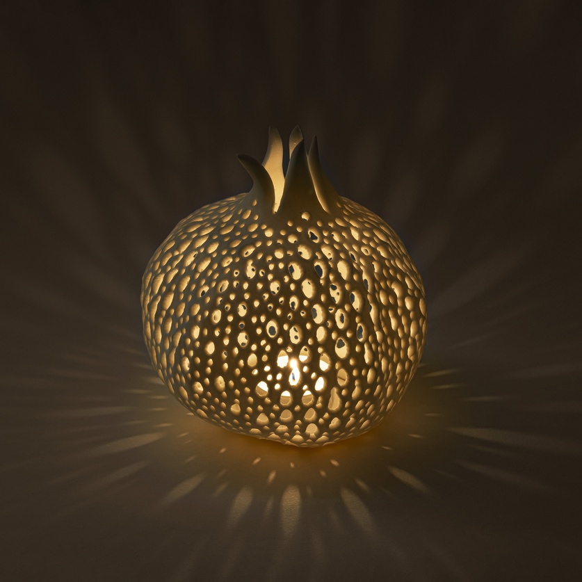 Porcelain pomegranate t-lite candleholder