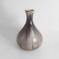 Exquisite curved vase
