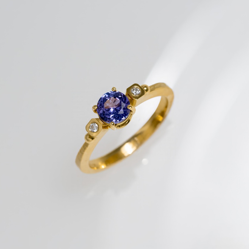Engagement Ring With Tanzanite & Diamonds
