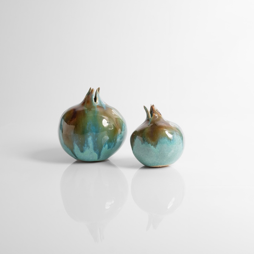 Turquoise-green glazed pomegranate (large size)