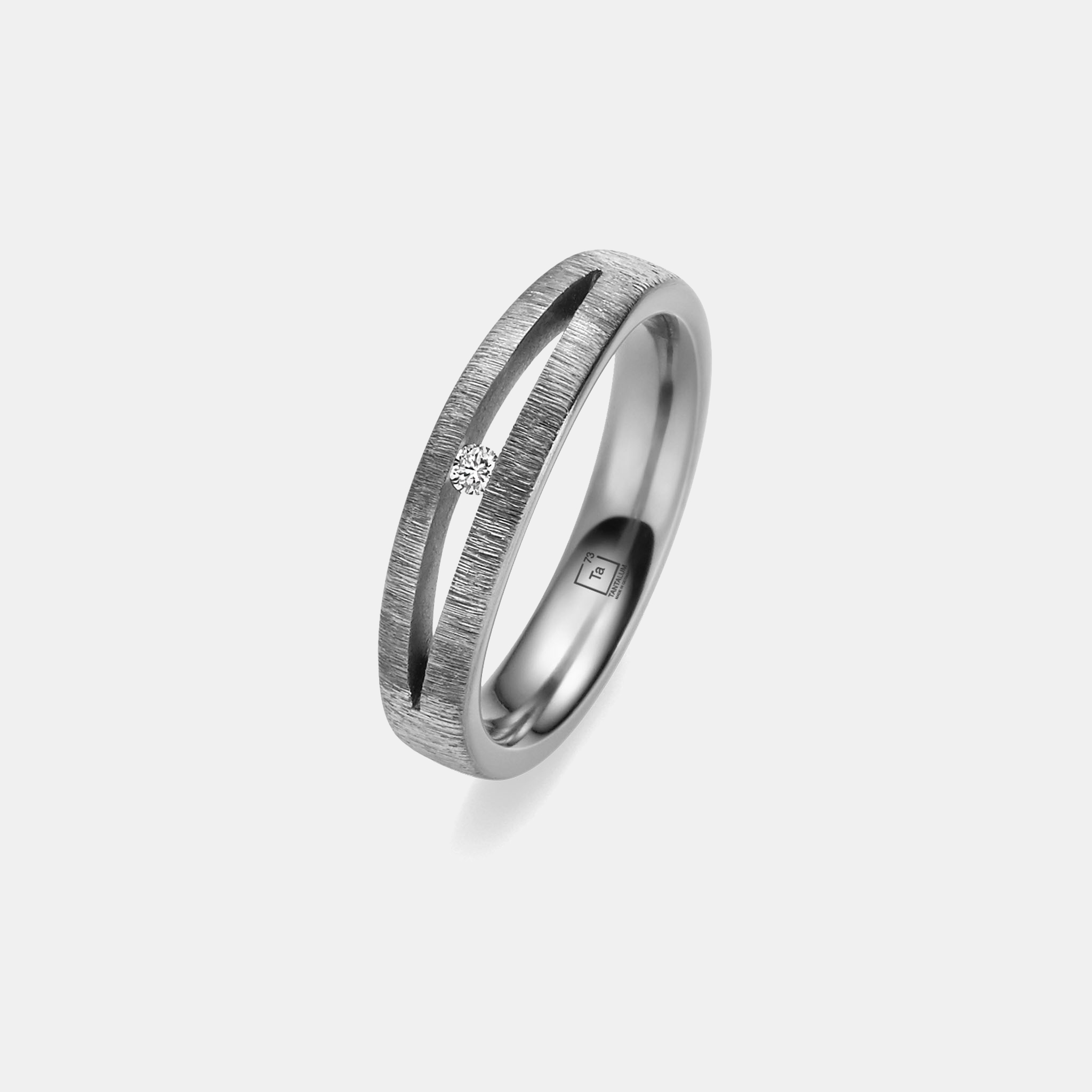 Tantalum Wedding Ring With Striking Design & Brilliant-Cut Diamond